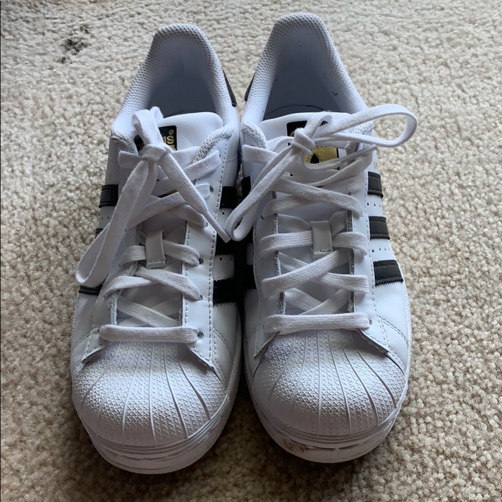 ADIDAS SUPERSTAR